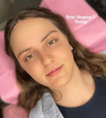 Exploring Life & Business with Nikoleta Fazekasova of NikiVisage.Beauty