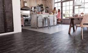 Alors j'aimerai avoir vos idées sur la couleur qui s'harmonisera avec mon. Conseils Experts Quelles Couleurs Choisir Pour Les Murs De La Cuisine Saint Maclou