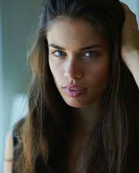 Fanny Adler's Instagram, Twitter & Facebook