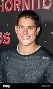 Sean Farris's Instagram, Twitter & Facebook