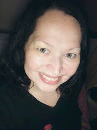 Nikolina Zoe Holmes (@nickie.birchfield)