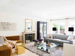 Just like styling book shelves, it seems to be something a lot of us struggle with! Alluring Coffee Table Styling Ideas That Make All The Difference