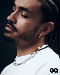 Shane Eagle's Instagram, Twitter & Facebook