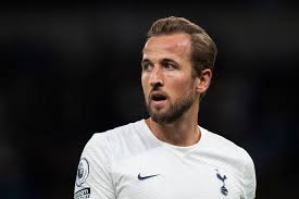 Harry kane has confirmed he will be staying at tottenham hotspur this summer and will not be heading to manchester city, or elsewhere. Athletic Harry Kane Turned Down New Tottenham Contract In Early August Cartilage Free Captain