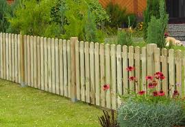 Unsere firma beschäftigt sich mit der produktion und. Ihr Gartenzaun Aus Holz Zaunfelder Tor Tur Sichtschutz Staketen