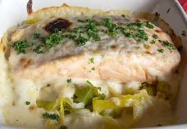 Saumon Gratine Sur Lit De Poireaux Recette Saumon Recette Saumon Poireau Saumon Poireaux
