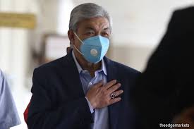Beliau mahu memberi peranan kepada ramai pemimpin umno agar parti ini dapat menjadi besar dan kuat. Witness Zahid Told Me To Issue Tahfiz Donation Cheque In Law Firm S Name The Edge Markets