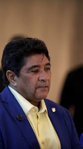 Estrela da WNBA nega affair com multimilionário CEO após escândalo de  ex-funcionário do Phoenix Suns