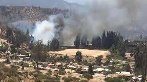 Cabe señalar que, este es el segundo incendio forestal de gran magnitud que se registra en la localidad de valparaíso. Incendio Forestal De Comportamiento Extremo Amenaza A Viviendas De Quilpue Cooperativa Cl