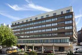 The hotel reservations call centre is open seven days a week from 8am until 11pm (uk time) seven days a week. Accessible Bloomsbury City Hotel 62101 In Bloomsbury Russell Square Disabledholidays Com