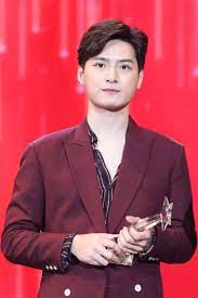 Look through examples of perawat translation in sentences, listen to pronunciation and learn grammar. Perawat Sangpotirat Wikipedia