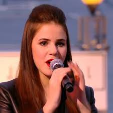 La Marseillaise Marina Kaye séduit la croisette à Cannes