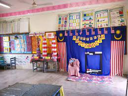 Interior ruang kelas sekolah menengah biasanya dibuat dengan desain yang memunculkan kesan tenang. Pertandingan Keceriaan Kelas Sk Ulu Atok Raub Pahang Facebook