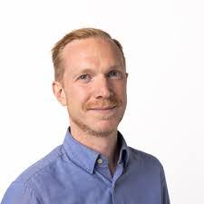 Julian Burr's Instagram, Twitter & Facebook