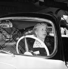 pin auf women and cars