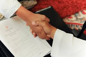 Cara daftar atau mohon nikah untuk pengantin via diankamals.blogspot.com. Cara Daftar Nikah Di Pejabat Agama Panduan Bagi Pasangan Bakal Berkahwin