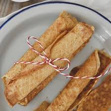 Der Klassiker Zum Neuen Jahr Krullkooken Oder Auch Neujahrsrollchen Diese Knusprigen Rollchen Gibt Es Bei Uns Den Ganzen Winter Lang Das Rezept Findet Ihr