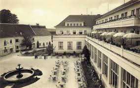 Hotel ponúka ubytovanie v izbách bunkového typu. Turcianske Teplice Onlyslovakia