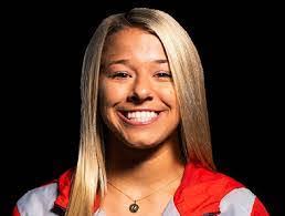 Dara Webb's Instagram, Twitter & Facebook