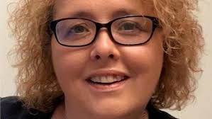 Tlws John a Ceridwen Hughes i sylfaenwyr Adran Aberystwyth