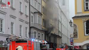 Du willst eine neue wohnung mieten & umziehen? Oo Wohnungsbrand Mit Verrauchtem Treppenhaus In Linz Fireworld At