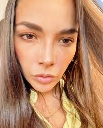 Siempre estás enfrente de ti mismo- ¿Te suena o sigues culpando a los  demás? #noestamossolos #keepgoing #stillstanding #keepfighting #reflection  #mentalhealth #saludmental