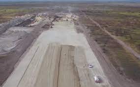 A través de un comunicado de prensa, la secretaría de la defensa nacional (sedena), dio a conocer los avances en la construcción del aeropuerto internacional felipe ángeles (aifa) en la base aérea de santa lucía, en el estado de méxico. Aeropuerto De Santa Lucia Amlo Actualiza El Avance De Las Obras