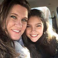 Sarah MacDonnell is fundraising for Cancer Research UK