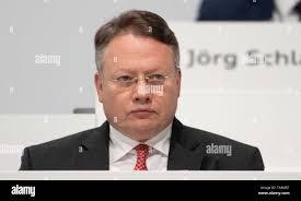 Alexander Seitz's Instagram, Twitter & Facebook