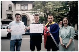 Oficial, termenul de valabilitate nu este indicat. Passport Productions English Posts Facebook