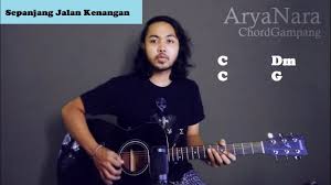 Lagu berjudul kawan sejalan penghinat merupakan sebuah lagu yang viral di media sosial seperti youtube. Chord Kunci Gitar Sepanjang Jalan Kenangan Versi The Rain Gampang Dimainkan Untuk Pemula Tribun Solo