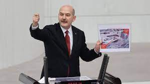 Cenaze töreni için aldıkları güvenlik önlemlerini anlatan soylu saldırıyı tasvip etmemiz mümkün değildir. Son Dakika Bakan Soylu Dan Hdp Lilere Oh Paralar Pkk Ya Gitmiyor Gundem Haberleri