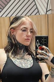 Kirk Sheppard's Instagram, Twitter & Facebook