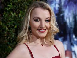 Her mother accidentally died while experimenting with spells when luna was nine, and luna was raised by her father, editor of the magazine the quibbler. Harry Potter Star Says Fans With Autism Connect With Luna Lovegood
