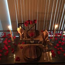 Romantic Birthday Dinner Ideas For Husband How About Surprising Your Husband With A Romantic Dinner We Organizes You How Romantic Dinner Decoration Romantic Dinner Tables Romantic Table Setting
