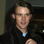 Warren Schindler's Instagram, Twitter & Facebook