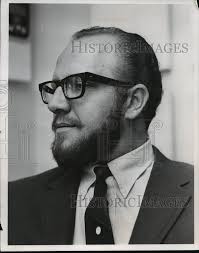 Jerry Bertram's Instagram, Twitter & Facebook