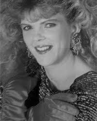 Clara Laws's Instagram, Twitter & Facebook