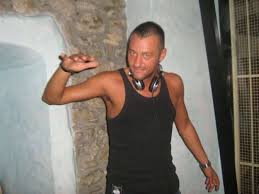 Massimo troisi è stato un grande attore, regista e cabarettista. Morto All Ospedale Di Costarainera Il Dj Massimo Troisi Di Sanremo Domani Lunedi I Funerali Riviera24