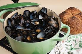 Conquer your kitchen with essential knife skills, cooking techniques and baking tips and tricks. How To Cook Mussels In 5 Easy Steps National And World Sentinelsource Com