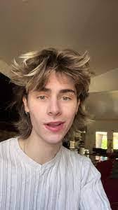 Joshua Graybeal's Instagram, Twitter & Facebook