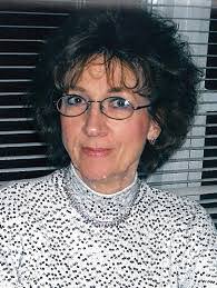 Sandy Cruse's Instagram, Twitter & Facebook