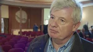 ITV_G-HOUSING WEEKEND SOT