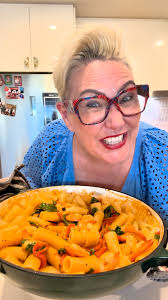 🧡🍁 Hey foodies! 🍁🧡 Got a sweet tooth but short