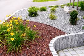 Die gehwege im garten sind immer sauber gewesen, jedoch funktioniert kaum eine lampe. Kiesbeete Kiesel Steine Im Garten Kieswege Gartenwege Gehwege