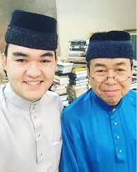 He is the son and heir apparent to the current sultan of selangor, sultan sharafuddin idris shah. Selangor Prince To Sultan I M Super Happy For You
