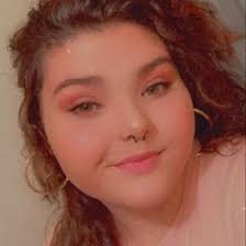 Anna Prewitt (annaprewittt)