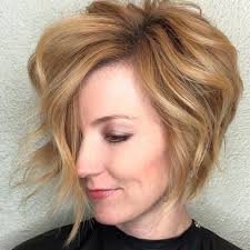 The Top 28 Hairstyles For Heart Shaped Faces Of 2021 Heart Face Shape Heart Shaped Face Hairstyles Short Hair With Bangs