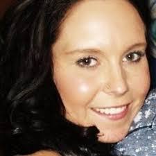 Kari Ryan's Instagram, Twitter & Facebook