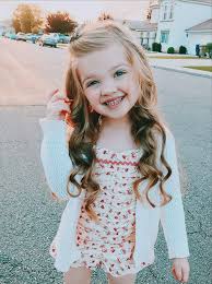 Little Girl Hairstyle Long Hair Curls Curled Wavy Beach Waves Little Girl Haircuts Cute Little Girl Hairstyles Baby Girl Hair